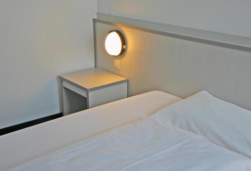 Hessenland Hotel Kassel Innenstadt By Stay Awesome