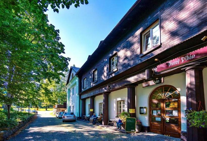 בית מלון כפרי Džbán