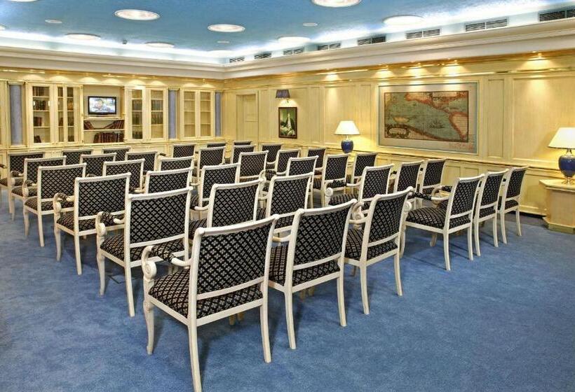 Ensana Hotel Pacifik