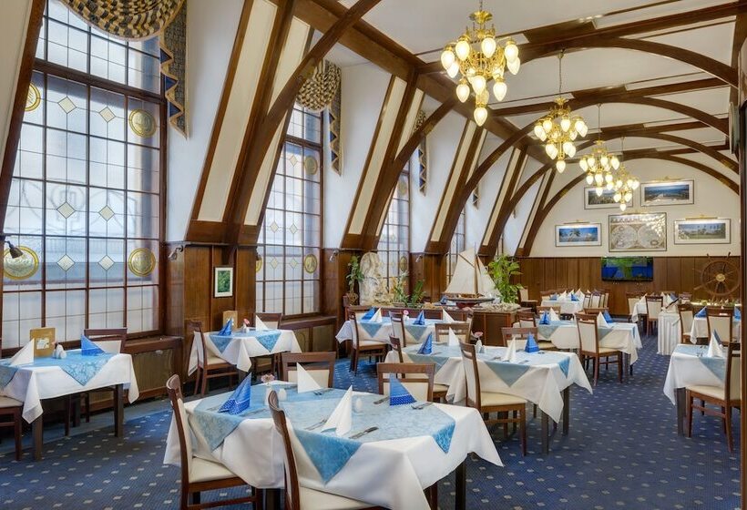 Ensana Hotel Pacifik