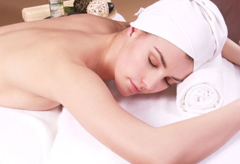 Ensana Hotel Pacifik