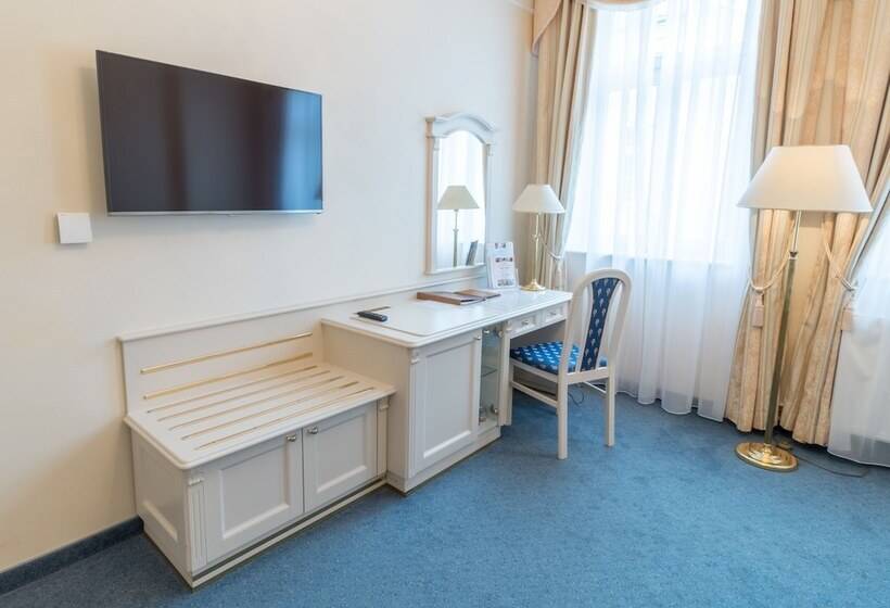 Ensana Hotel Pacifik