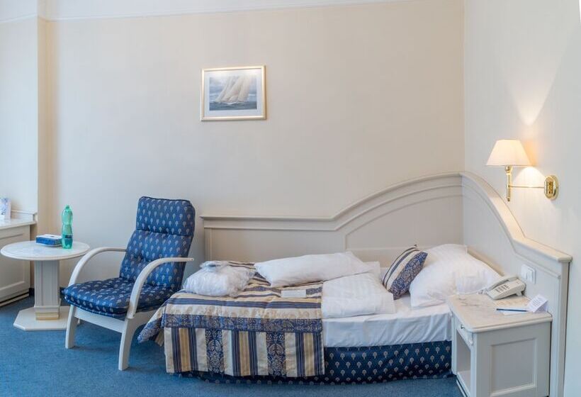 Ensana Hotel Pacifik