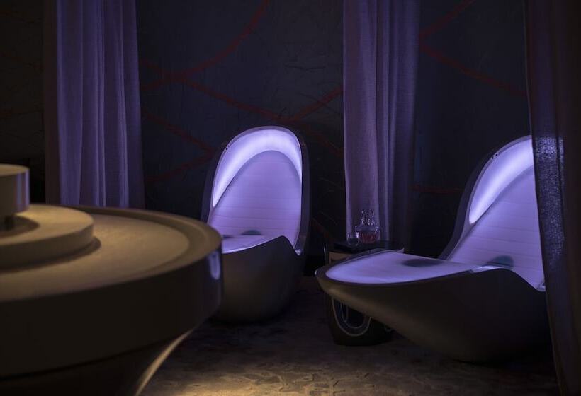 Four Seasons Hotel Jakarta