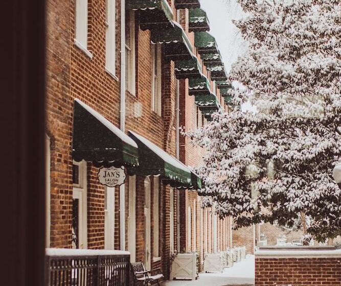 فندق General Morgan Inn