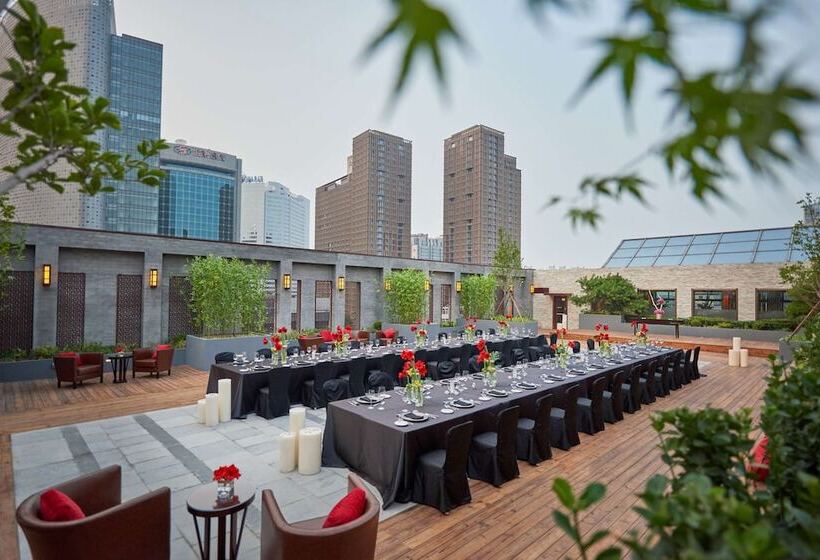 هتل Hilton Beijing