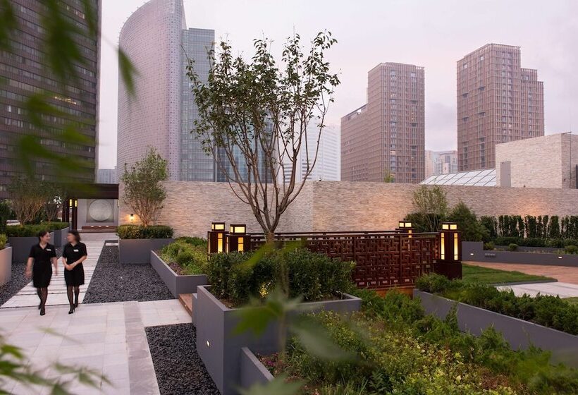 هتل Hilton Beijing