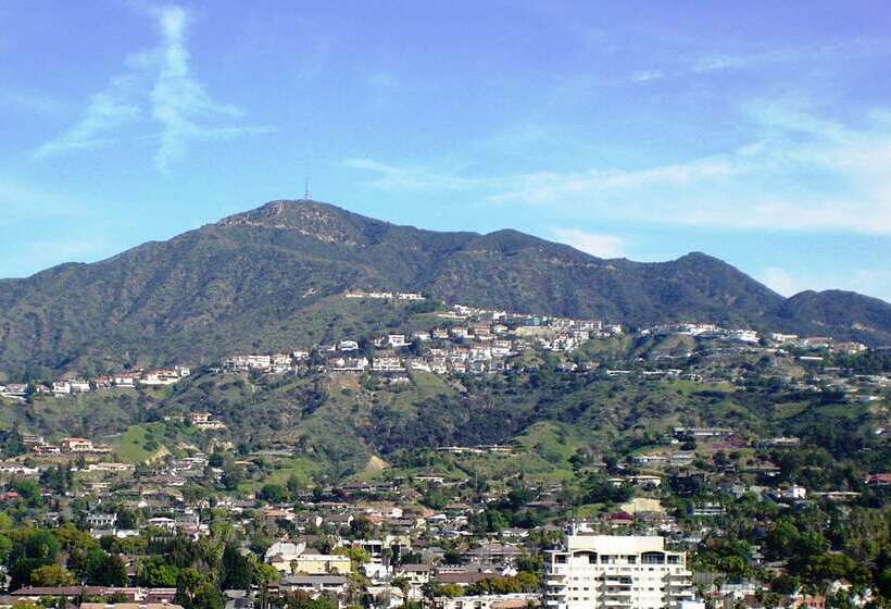 فندق Hilton Los Angeles North/glendale
