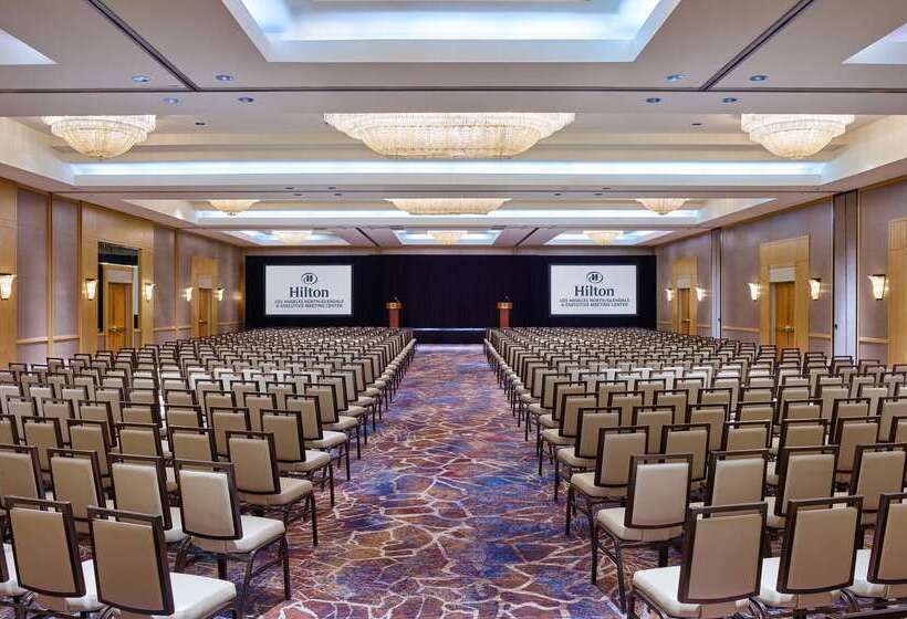 فندق Hilton Los Angeles North/glendale