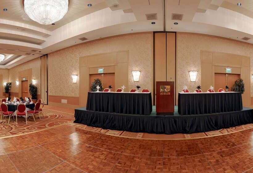 فندق Hilton Los Angeles North/glendale