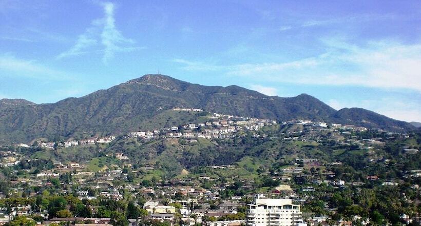 فندق Hilton Los Angeles North/glendale