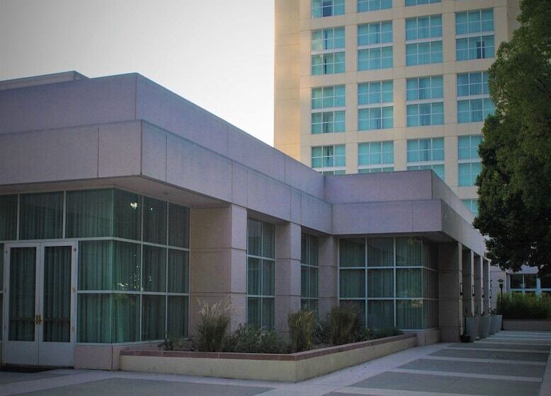 فندق Hilton Los Angeles North/glendale