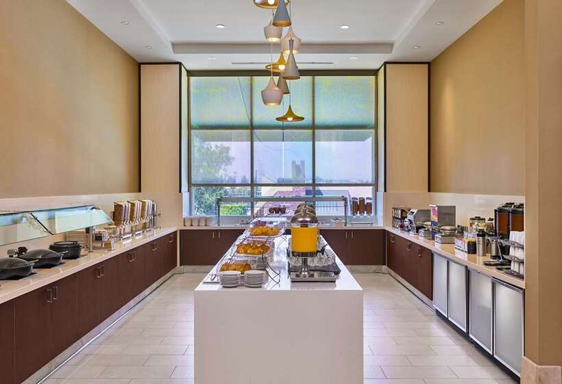 فندق Hilton Los Angeles North/glendale