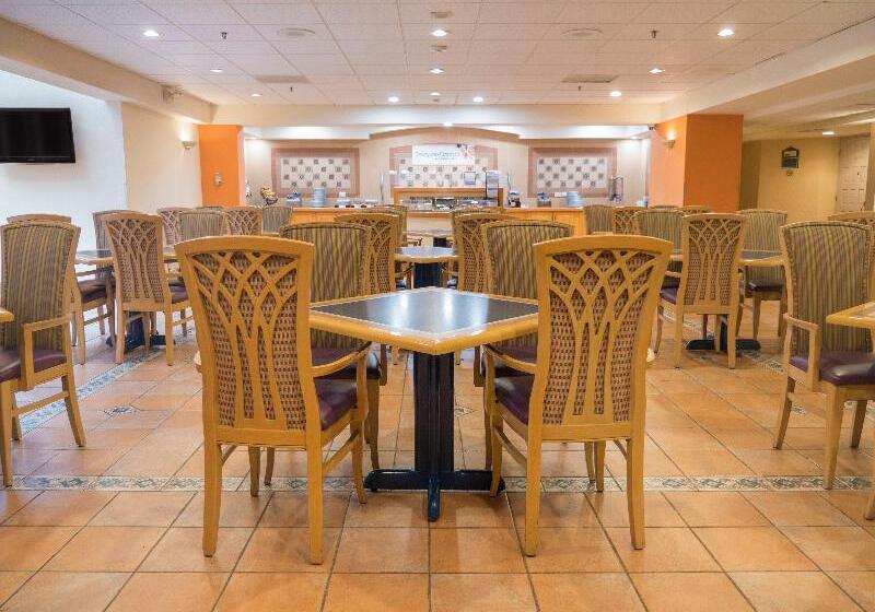 فندق Holiday Inn Express Monterrey Tecnologico, An Ihg