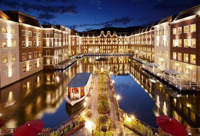 هتل Europe Huis Ten Bosch
