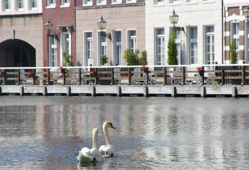 هتل Europe Huis Ten Bosch