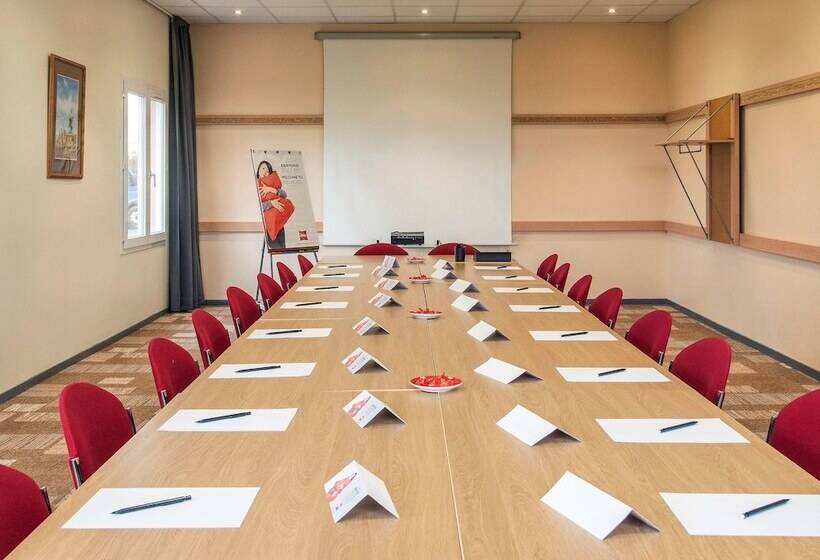 酒店 Ibis Falaise Coeur De Normandie