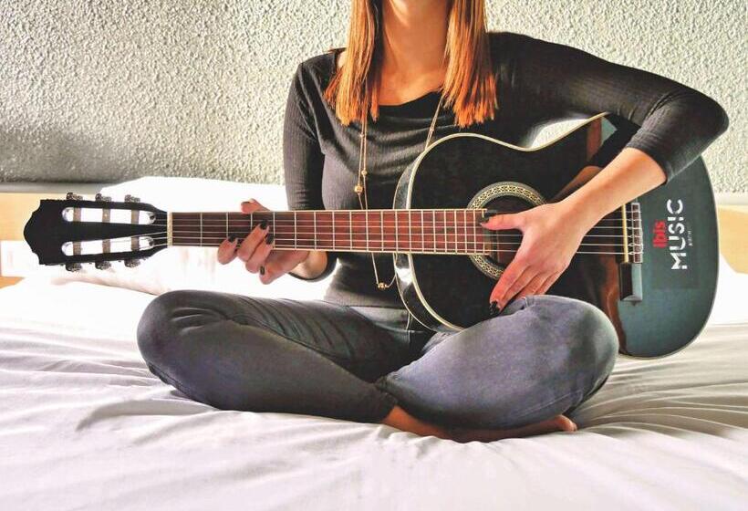 酒店 Ibis Falaise Coeur De Normandie