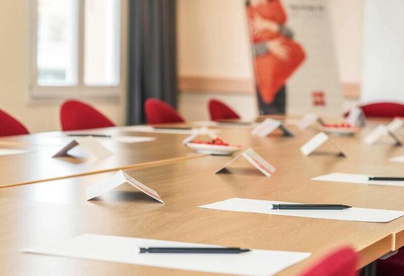 酒店 Ibis Falaise Coeur De Normandie