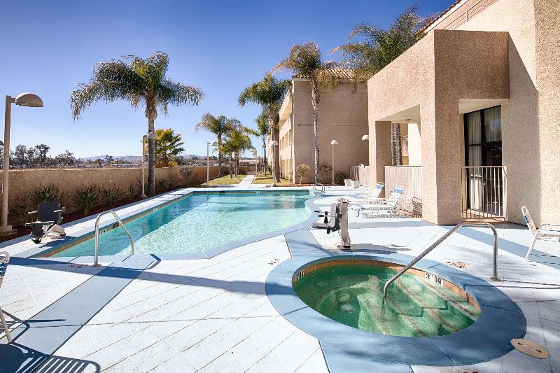 בית מלון כפרי Studio 6 Suites Perris, Ca