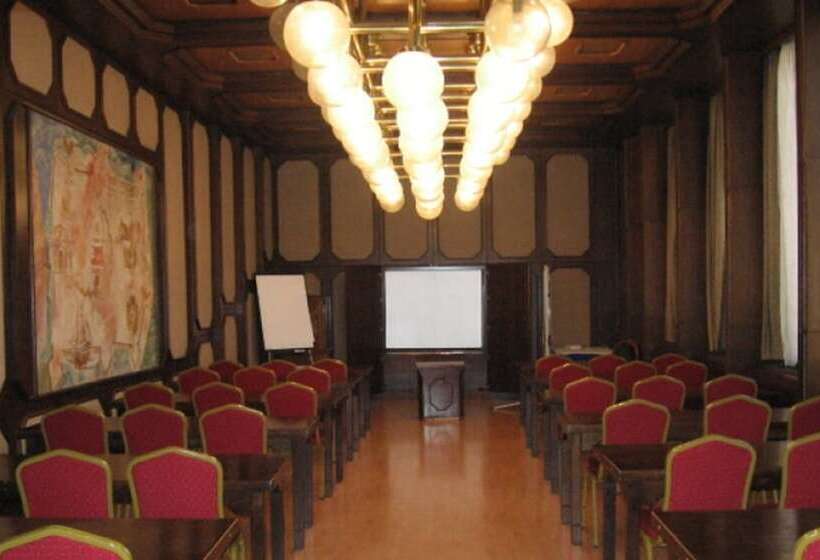 Отель Konferencia