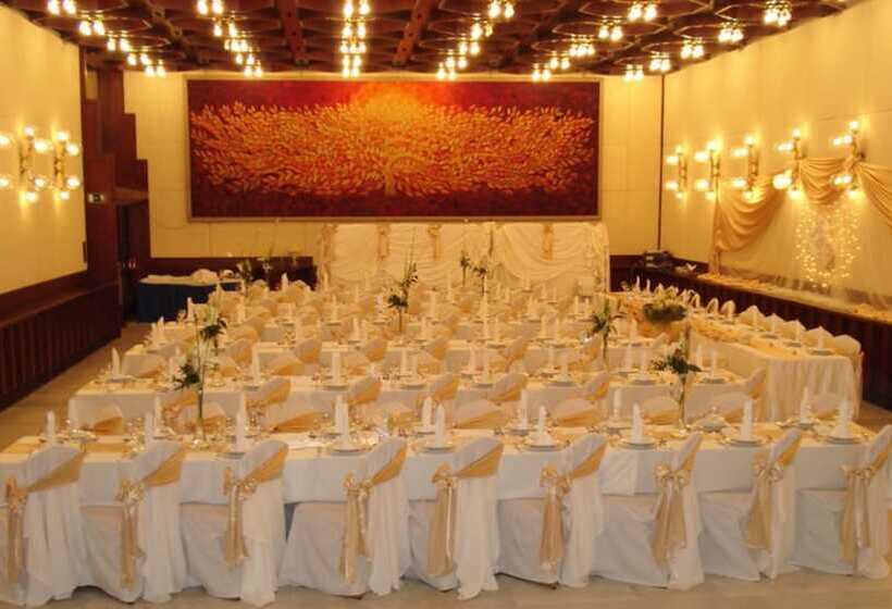 Отель Konferencia