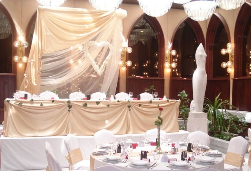 Отель Konferencia