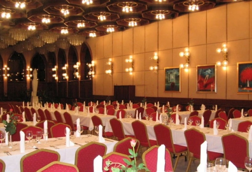 ホテル Konferencia