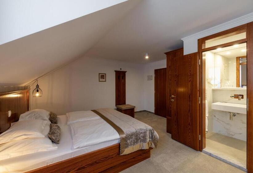 هتل Kotnik Superior Boutique