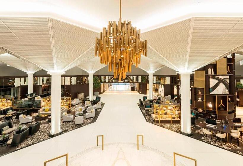 Le Méridien Dubai Hotel & Conference Centre