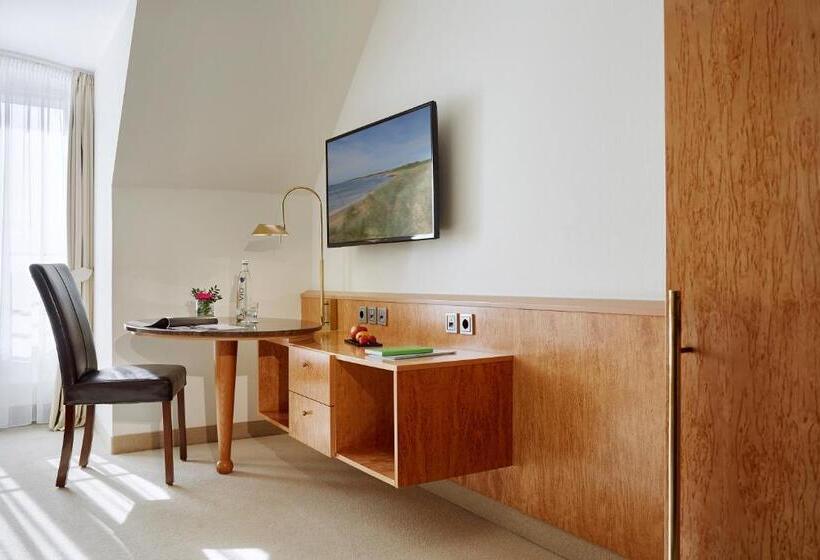 Lindner Hotel Dusseldorf Airport, Part Of Jdv By Hyatt