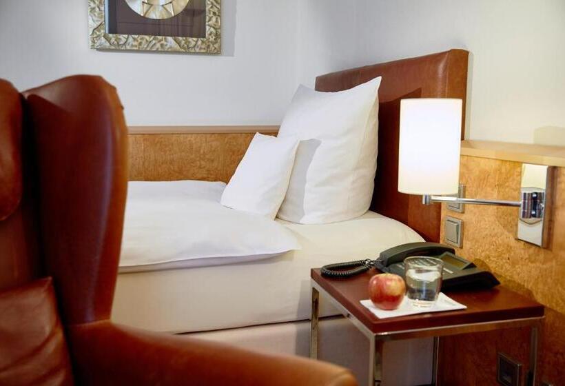 Lindner Hotel Dusseldorf Airport, Part Of Jdv By Hyatt