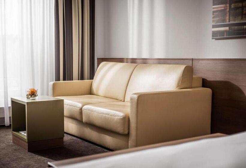 Lindner Hotel Dusseldorf Airport, Part Of Jdv By Hyatt