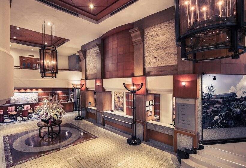Отель Mercure Chiang Mai