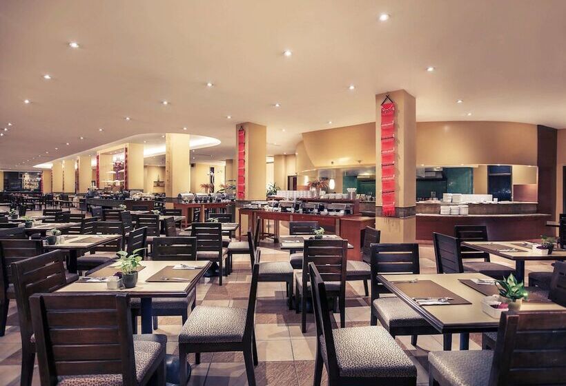 Отель Mercure Chiang Mai