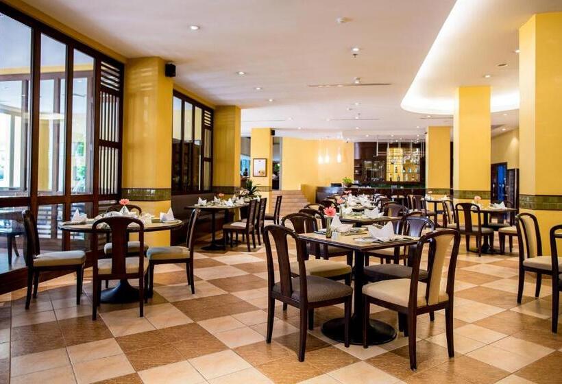 Отель Mercure Chiang Mai