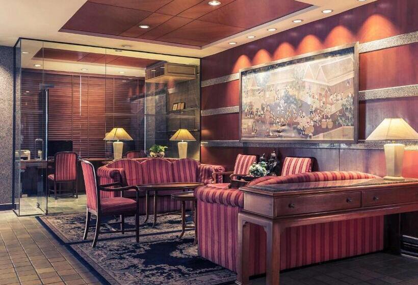 Отель Mercure Chiang Mai