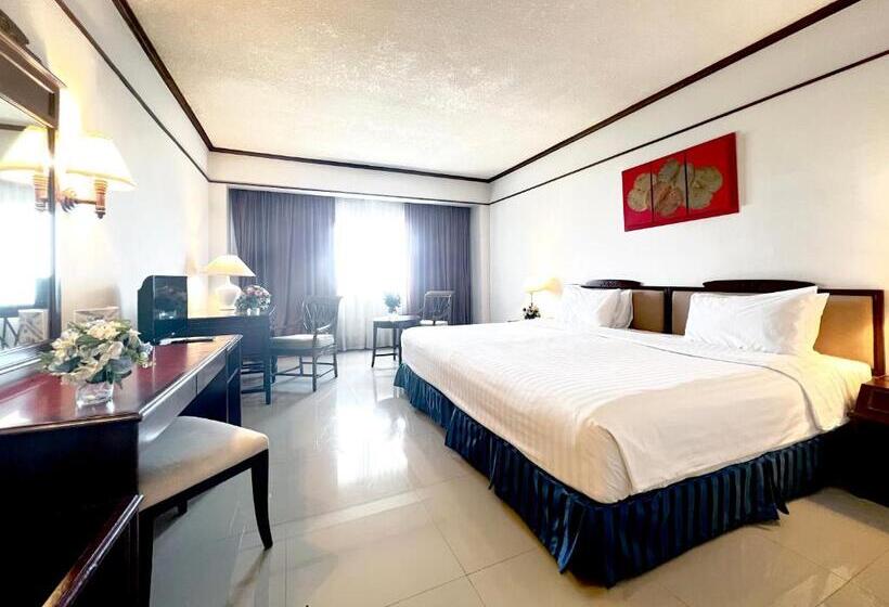 Отель Mercure Chiang Mai
