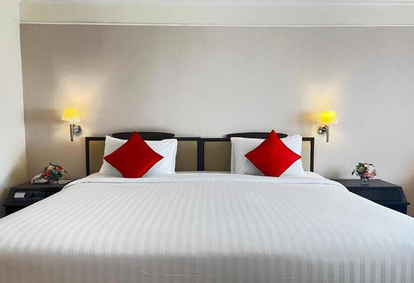 Отель Mercure Chiang Mai