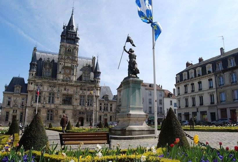 בית מלון כפרי Mercure Compiegne Sud