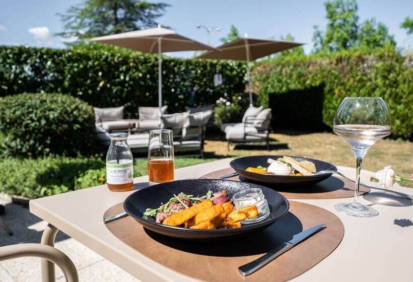 בית מלון כפרי Mercure Compiegne Sud