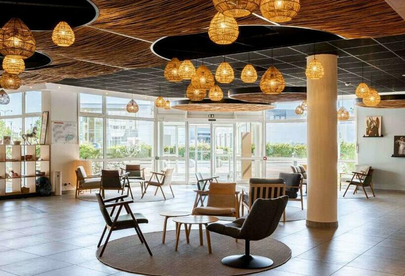 בית מלון כפרי Mercure Compiegne Sud