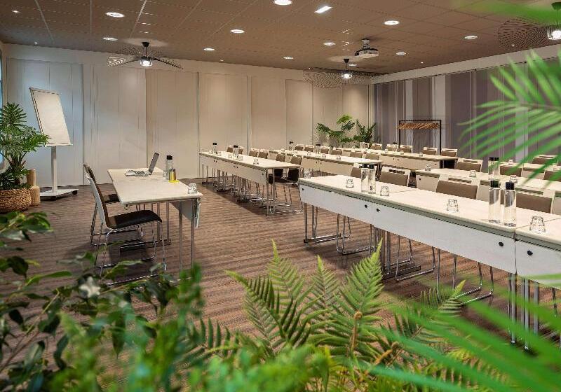 בית מלון כפרי Mercure La Roche Sur Yon