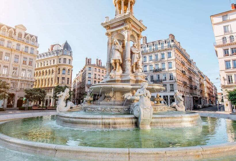 ホテル Hôtel Mercure Lyon Centre Charpennes Parc De La Tête D Or
