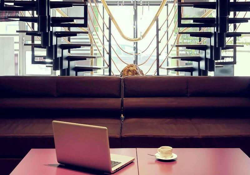 בית מלון כפרי Mercure Perpignan Centre