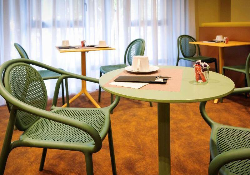 בית מלון כפרי Mercure Perpignan Centre