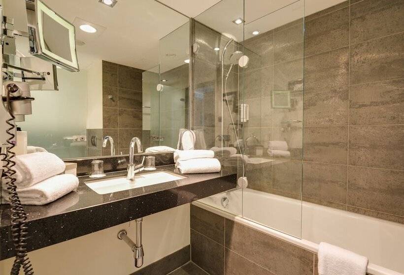 Novina Hotel Wöhrdersee Nürnberg City