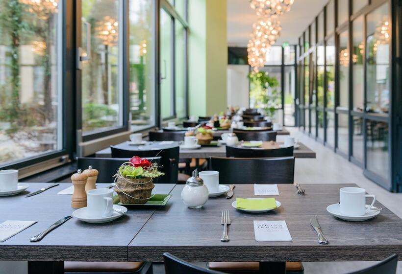 Novina Hotel Wöhrdersee Nürnberg City