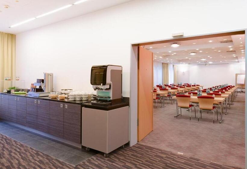 Novina Hotel Wöhrdersee Nürnberg City