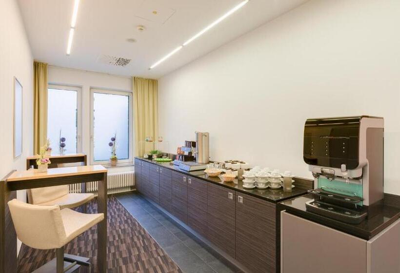 Novina Hotel Wöhrdersee Nürnberg City